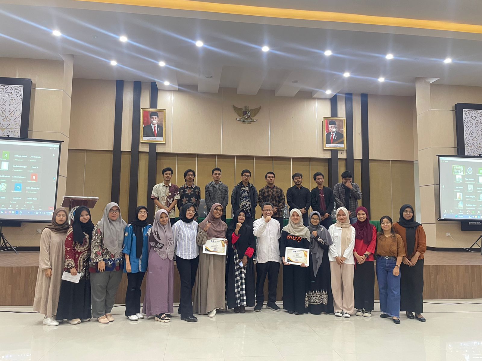 FBS Universitas Negeri Padang Gelar Sosialisasi Beasiswa dan Kewirausahaan
