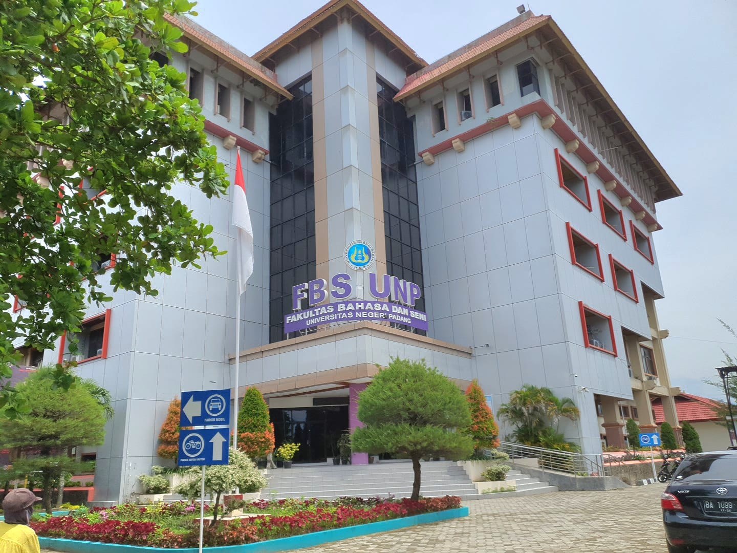 Empat Mahasiswa FBS Universitas Negeri Padang Lolos Seleksi IISMA Kemendikbudristek Tahun 2024