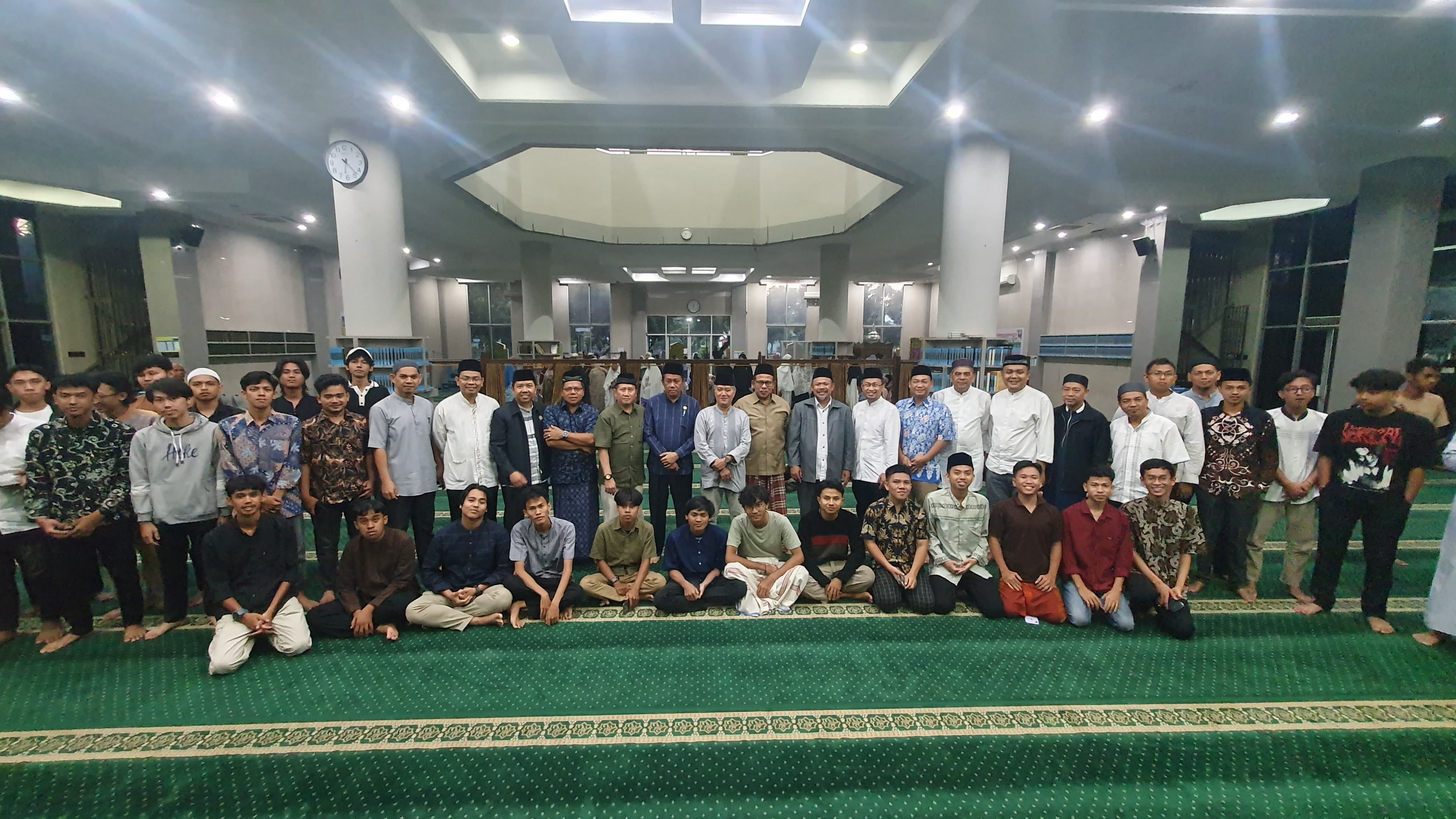 Subuh Mubarak Universitas Negeri Padang Pagi Ini: Implementasi Ramadan dalam Kehidupan