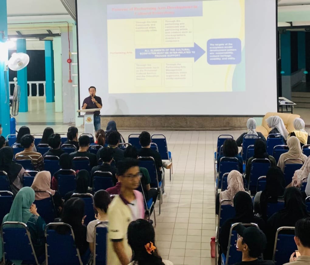 FBS UNP Sendratasik Lecturer Guest Lecturer at Universiti Malaya, Malaysia