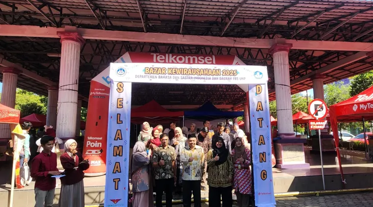 Bazar Kewirausahaan DBSI FBS UNP: Jadikan Mahasiswa sebagai Pelopor Bisnis Kreatif